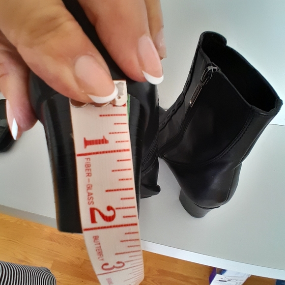 Geox Repiria Short Leather Side Zipper Boots Squared Toe  Size Eur 36  ( 6) EUC - Picture 13 of 16